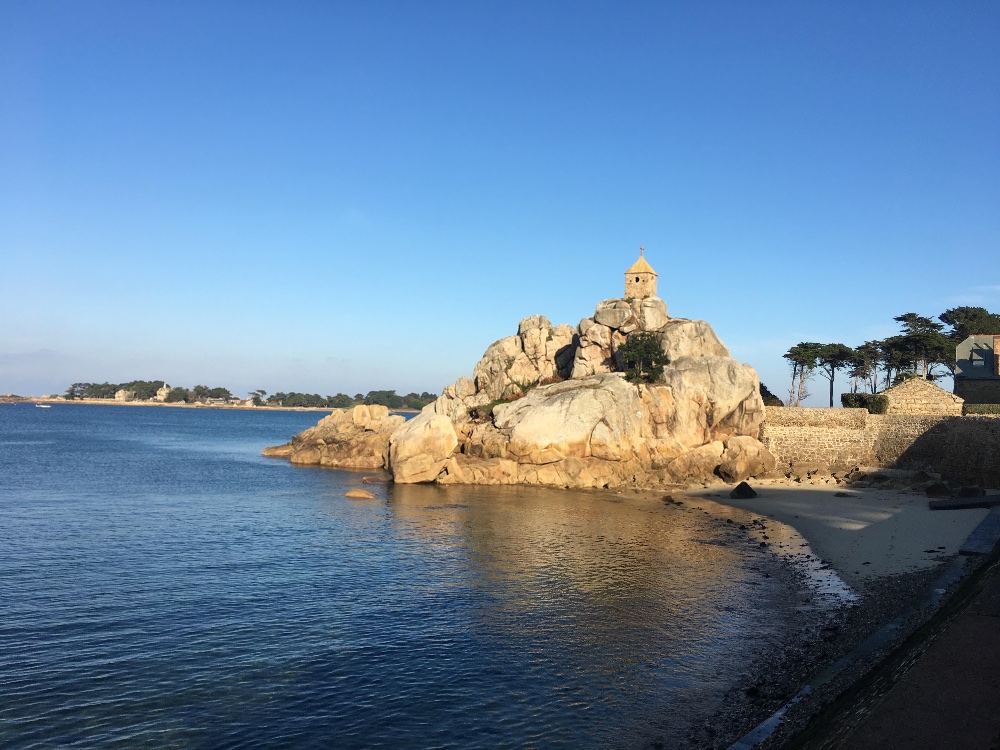 Sous le Soleil à Port Blanc Aire Privée près de Tréguier (Côtes d